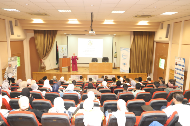 البلقاء التطبيقية تعقد برنامج تدريبي تطبيقيات الجيوانفورماتيكس في دراسات البيئة والتغيير المناخي