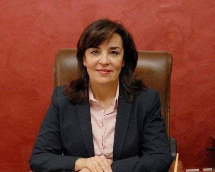 عميدة الصيدلة في الجامعة الأردنيّة تحوز اعترافًا عالميًّا من الاتحاد العالمي للصيدلة