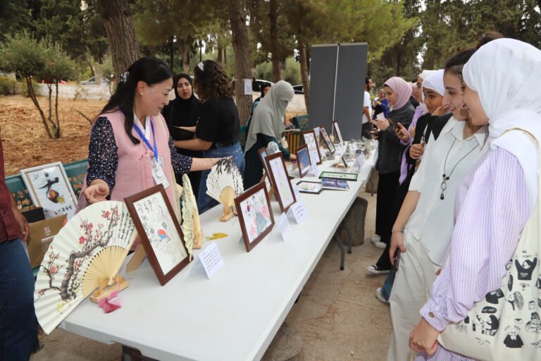 أسبوع ثقافي كوري في الجامعة الأردنية احتفالا بأبجدية “الهانغل” الكورية