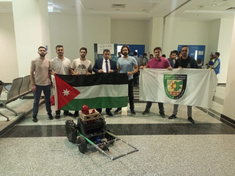 المسابقة الدولية للروبوتات المقامة في جمهورية مصر تختار فريق جامعة البلقاء التطبيقية ضمن افضل أربعة فرق مشاركة في المسابقة