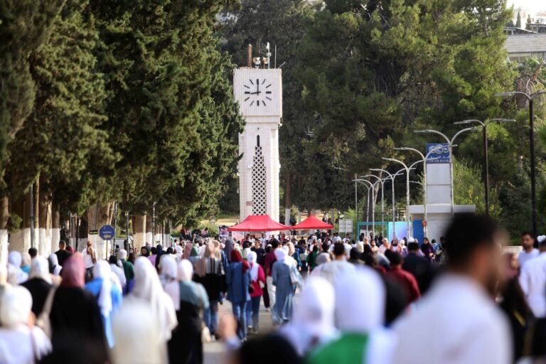 الجامعة الأردنية تشرع أبوابها لأزيد من 6500 آلاف طالب وطالبة مستجدين
