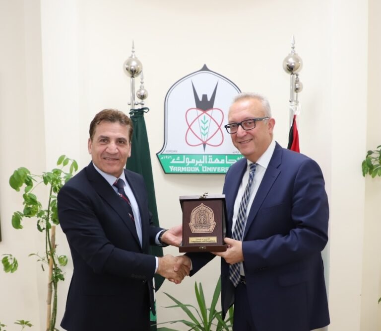 “اليرموك” والملحقية الثقافية العراقية تبحثان التعاون في مختلف المجالات الأكاديمية والبحثية