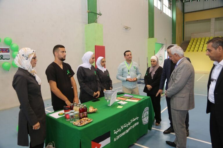 جامعة “الزيتونة” تنظم نشاط توعوي بعنوان صحتك بتهمنا