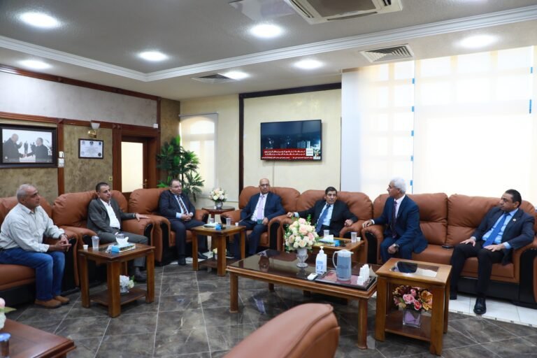 جامعة الزرقاء توقع اتفاقيات تعاون تدريبي مع مكاتب هندسية