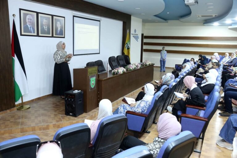 عمادة البحث العلمي في “الأردنية” تنظم دورة تدريبية حول “كتابة مراجعة الدراسات السابقة”