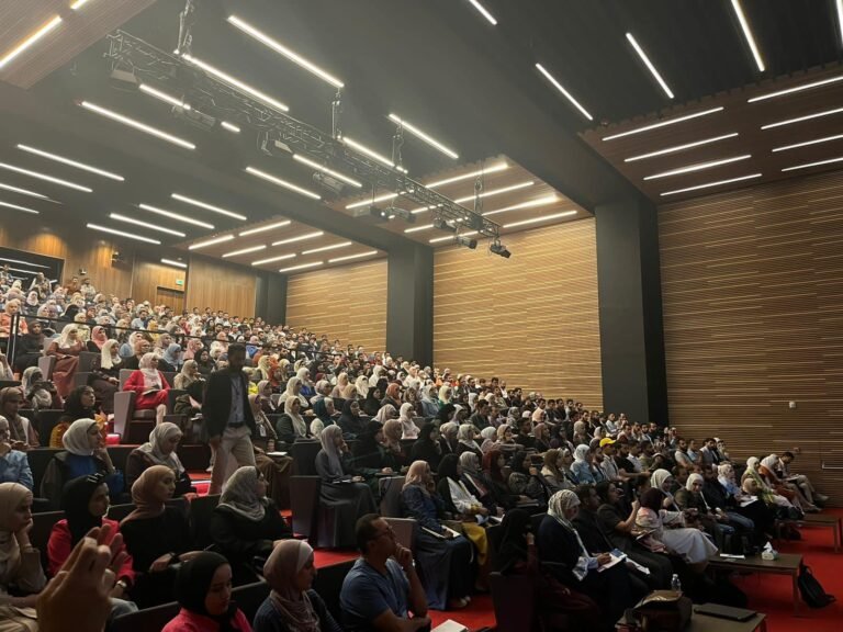 كلية العلوم التربوية في الجامعة الأردنية تنظم جلسة الدعم الأكاديمي للطلبة