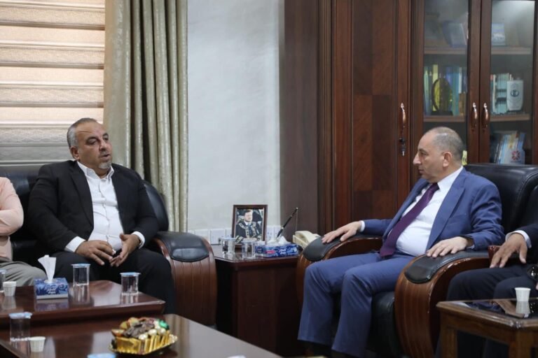 رئيس جامعة آل البيت يلتقي برئيس وأعضاء مجلس محافظة إربد ويبحث أوجه التعاون بين الجامعة والمجلس