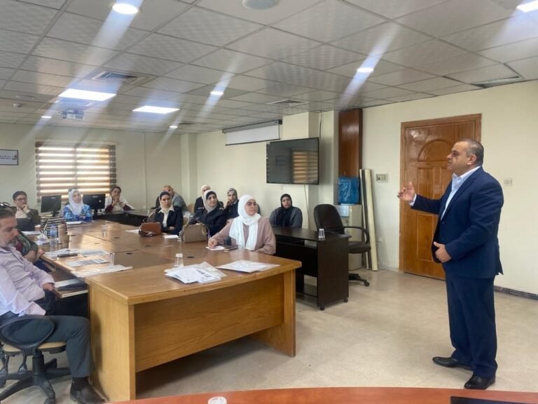 جامعة الزرقاء تشارك في تنفيذ الدورة الصحفية الشاملة للناطقين الاعلاميين