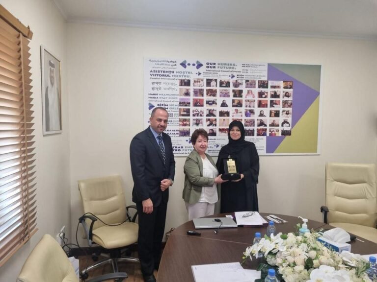 وفد من جامعة عمان الأهلية يلتقي مع مؤسسة حمد الطبية في دولة قطر الشقيقة