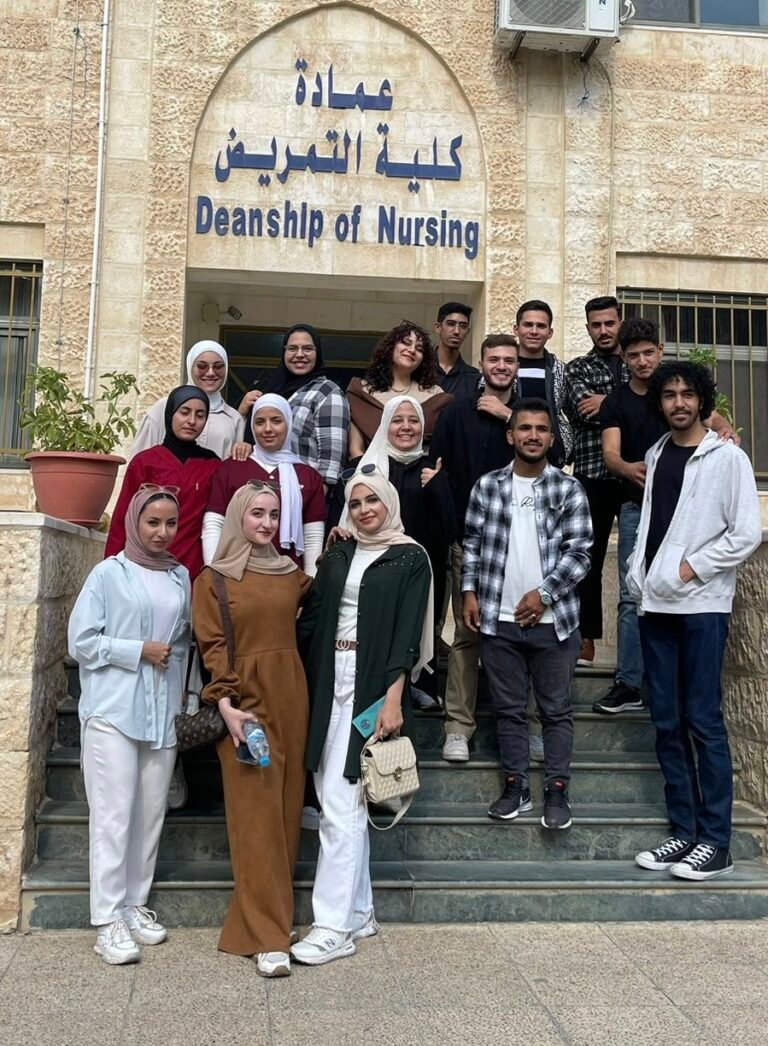 تمريض فيلادلفيا تستضيف بالتعاون مع المجلس التمريضي الأردني ورشة تدريبية لطلبة الكلية حول الصحة النفسية والدعم الاجتماعي