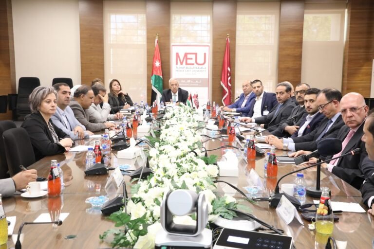 خلوة علمية لتطوير مناهج الهندسة ومواءمتها لمتطلبات سوق العمل في “الشرق الأوسط”