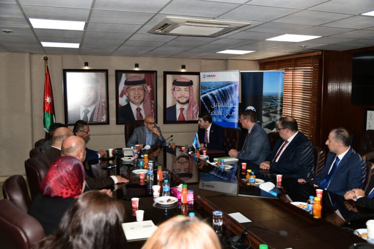 المياه وجامعة العلوم والتكنولوجيا توقعان مذكرة تفاهم في مجالات المياه وبحوثها