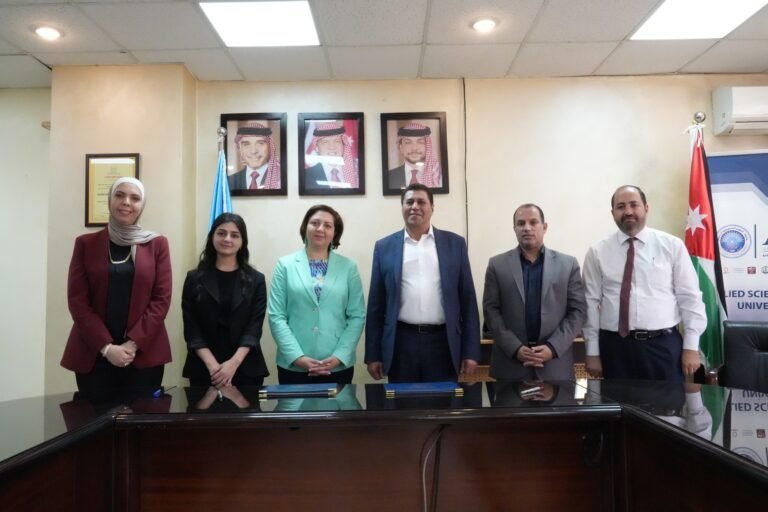 جامعة العلوم التطبيقية تبرم اتفاقية تعاون مع مؤسسة أريج للصحافة الاستقصائية