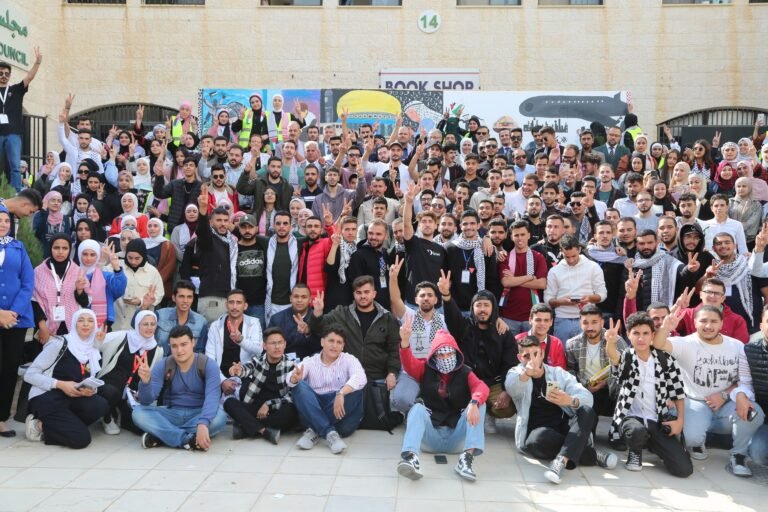 “جدارية” توثق العدوان الأخير على غزة في جامعة الزيتونة الأردنية