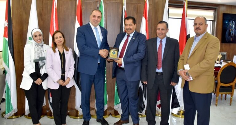 المراشده يستقبل الرئيس التنفيذي لأكاديمية الملكة رانيا لتدريب المعلمين