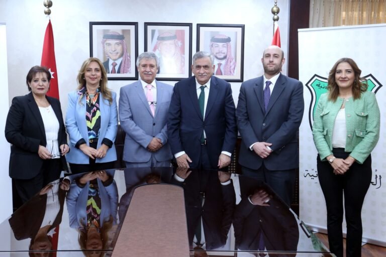 “الأردنية” و”الدولية لتجسير الخدمات الأكاديمية” تبرمان مذكرة تفاهم