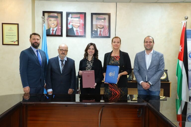 بحث التعاون بين جامعة العلوم التطبيقية وجامعة “Ss. Cyril and Methodius in Trnava” السلوفاكية