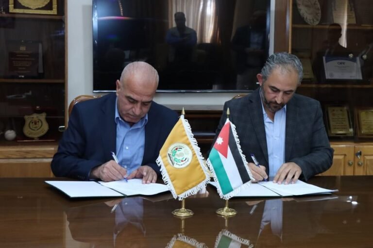 اتفاقية تعاون ما بين جامعة الحسين بن طلال ومؤسستي رواد المستقبل وآفاق لبناء بيئة خضراء