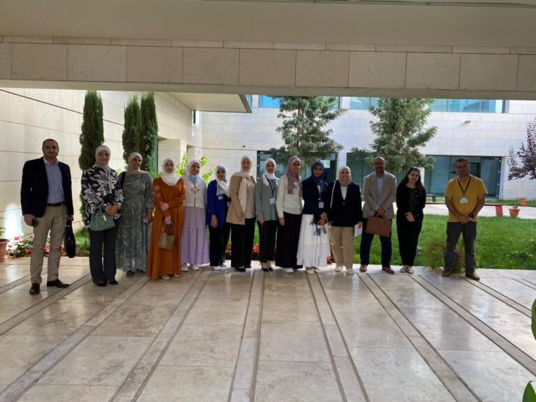 ​مركز التميز في التعلم والتعليم في “الأردنية” ينظم ورشة حول مصادر التعليم الرقمية