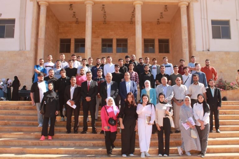 وزير الاقتصاد الرقمي والريادة يزور فرع الجامعة الأردنية في العقبة