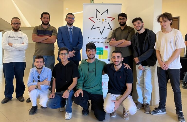مستويات متقدمة في الخوارزميات أظهرها طلبة “الشرق الأوسط” خلال مسابقةٍ برمجية