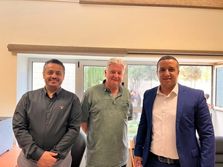 كلية الإنسانيات التطبيقية واللغات في الجامعة الألمانية تستضيف دكتور زائر من جامعة سكيكدة في الجزائر