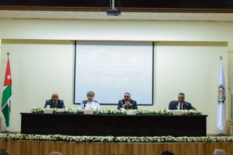 السفارة العُمانية تلتقي طلبتها في جامعة العلوم الإسلامية العالمية