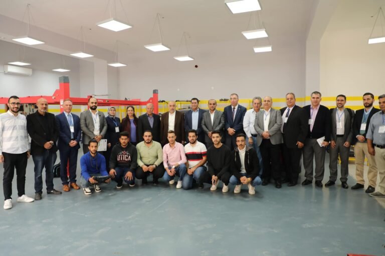 جامعة العلوم التطبيقية الخاصة ضمن مشروع إيراسموس+  لإنشاء برامج مهنية وأكاديمية في مجال السيارات الكهربائية والهجينة