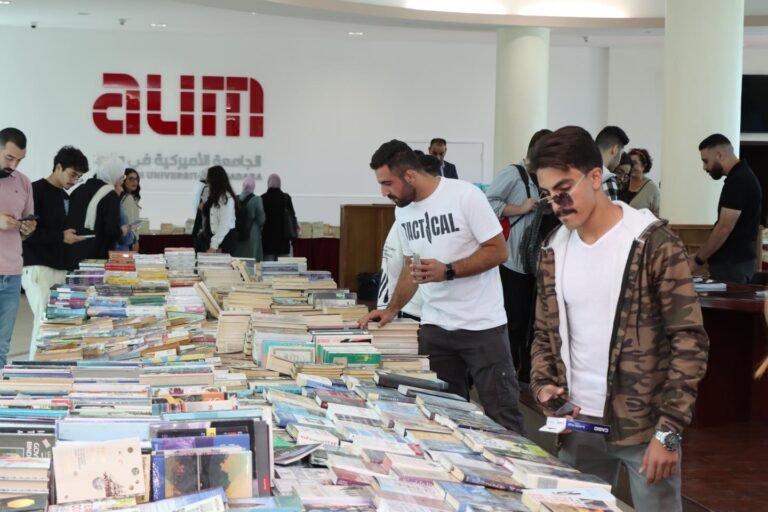معرض الكتاب الأول في الجامعة الأمريكية في مادبا