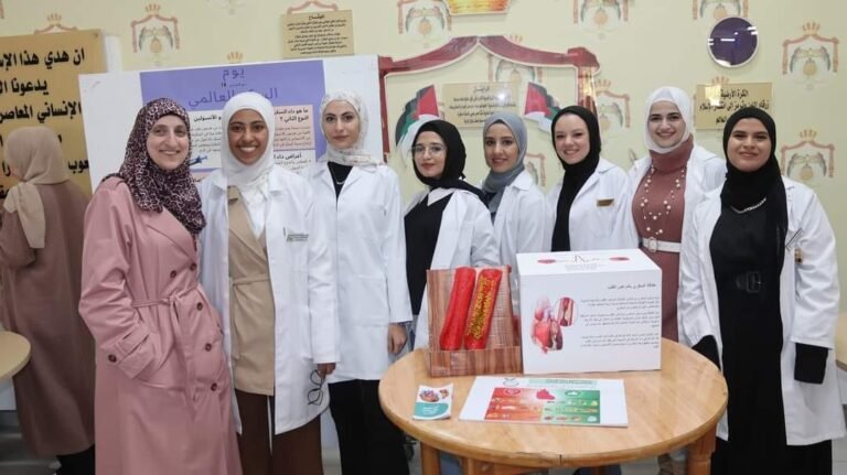 كلية العلوم الطبية التطبيقية في الجامعة الهاشمية تقيم فعاليات اليوم العالمي للسكري بالتعاون مع عمادة شؤون الطلبة
