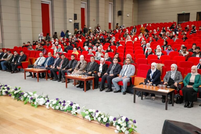 يوم مفتوح لكلية أعمال الهاشمية يؤكد ضرورة تعزيز مفهوم الابتكار المالي الرقمي لدى الطلبة