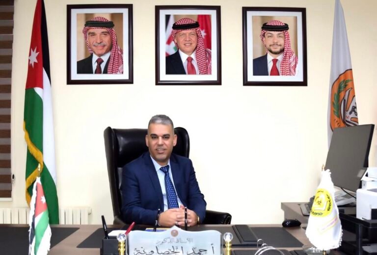 جلالة الملك يُضَمّدُ جراحاتِ فلسطينَ على الدوام