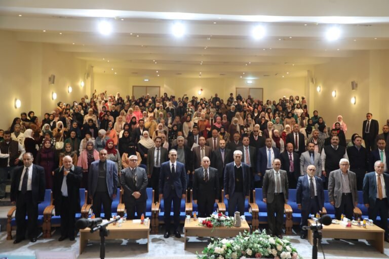 رئيس جامعة آل البيت يرعى اليوم العلمي لكلية العلوم التربوية