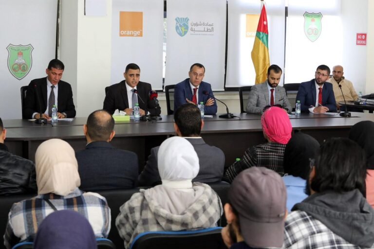عمادة شؤون الطلبة في “الأردنية” تنظم محاضرة حول “مشاركة الشباب في العمل الحزبي”