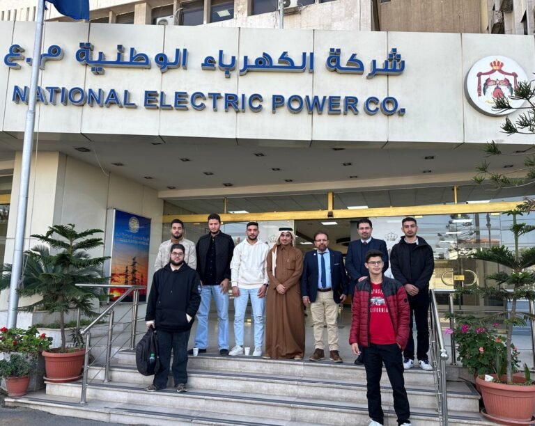 وفد من طلبة هندسة الطاقة المتجددة في جامعة جدارا يزور شركة الكهرباء الوطنية
