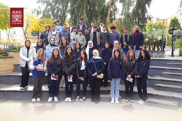 وفد من طلبة أكاديمة تزكية الدولية يزورن جامعة البترا
