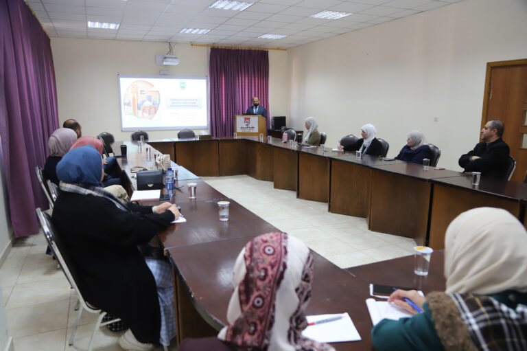 “تمريض الأردنية” تنظم دورة تدريبية حول طرق زيادة معدلات الاستشهاد في البحث العلمي