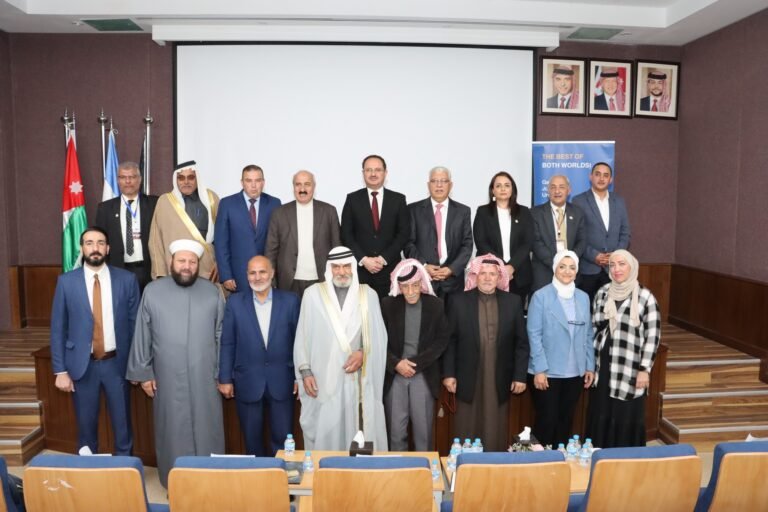 ندوة حوارية في الجامعة الألمانية الأردنية بعنوان” دور الاردن والهاشميين في الدفاع عن القضية الفلسطينية”