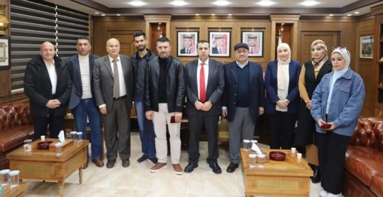 تكريم الطلبة الفائزين في جامعة البلقاء التطبيقية بالمركز الثالث في مسابقة هواوي العالمية 2023 – 2024