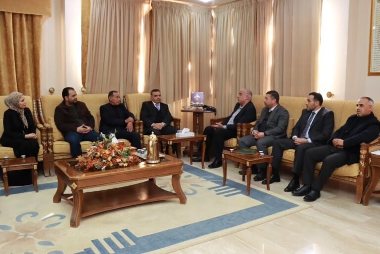 رئيس جامعة الحسين بن طلال يلتقي رئيس وأعضاء مجلس مركز الدراسات والاستشارات وتنمية المجتمع الجدد