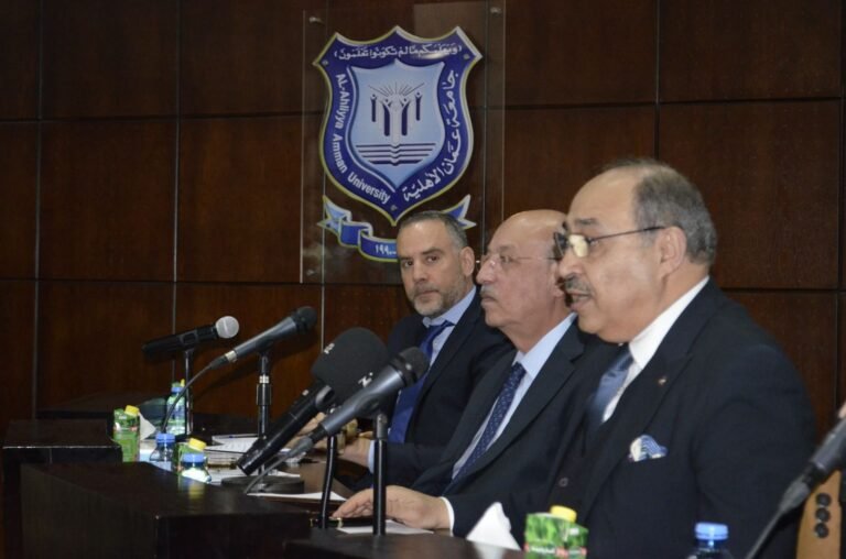 ندوة حوارية في عمان الاهلية بعنوان: “بوصلتنا فلسطين وتاجها القدس الشريف”