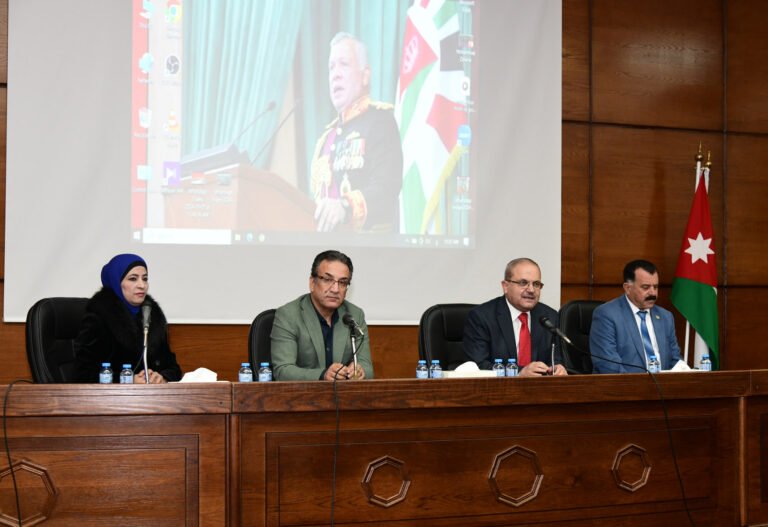 حوارية وطنية بعنوان “دور الأردن والهاشميين في الدفاع عن القضية الفلسطينية” في جامعة العلوم والتكنولوجيا