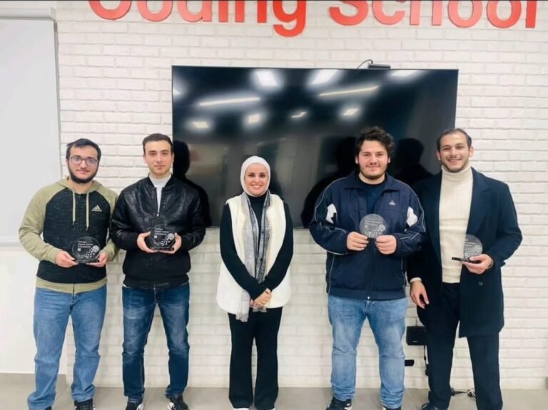 فريق طلابي من “الأردنية” يحصل على المركز الأول محليًّا والثاني عالميًّا في مسابقة “Orange Digital Center Champions”