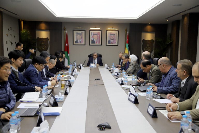 خبراء كوريون في “الأردنية” لتقييم مشروع إنشاء أكاديمية لتأهيل وتدريب المهندسين الأردنيين