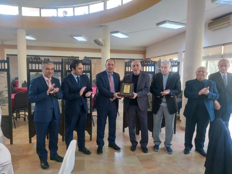 “أعمال الأردنية” تكرّم الدكتور عامر باكير