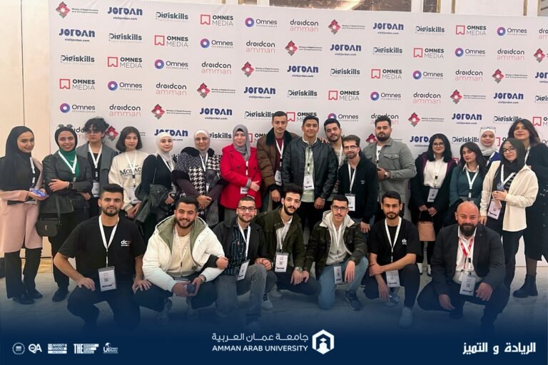 طلبة وخريجو كلية العلوم الحاسوبية والمعلوماتية في جامعة عمان العربية يتألقون في مؤتمر DROIDCON AMMAN 24