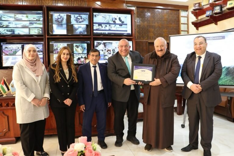 جامعة الزرقاء تحصل على عضوية جمعية مهندسي الطاقة العالمية aee