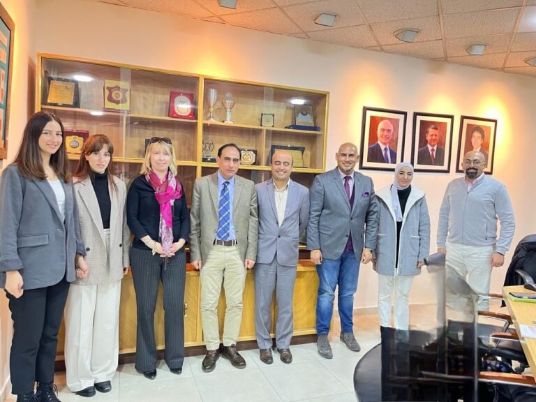 فريق مشروع بناء البنية التحتية للمياه في الأردن يزور كلية الهندسة في “الأردنية”