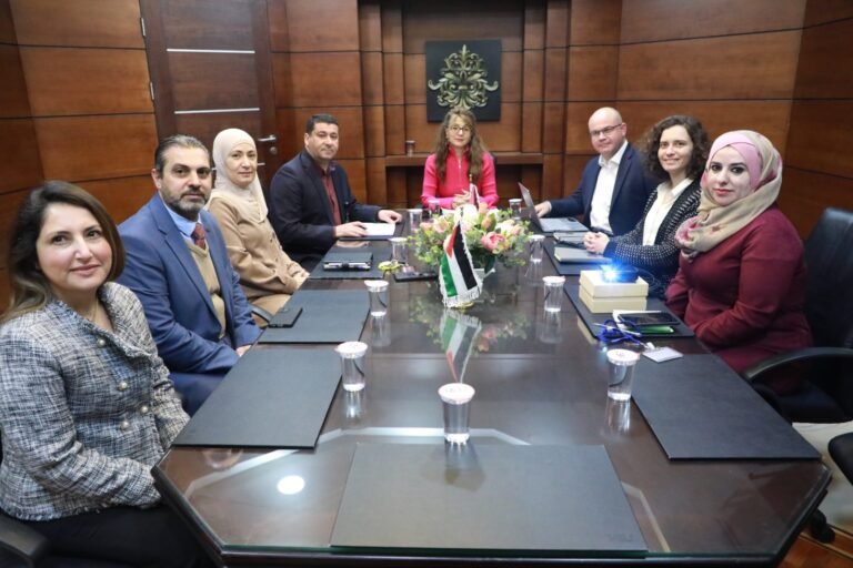 “الشرق الأوسط” ومؤسسة الملكة رانيا تبحثان التعاون في البحث العلمي وسياسات التعلم والتعليم