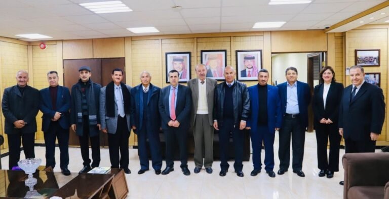 البلقاء التطبيقية تكرم المتقاعدين العسكريين في يوم الوفاء للمتقاعدين العسكريين والمحاربين القدامى